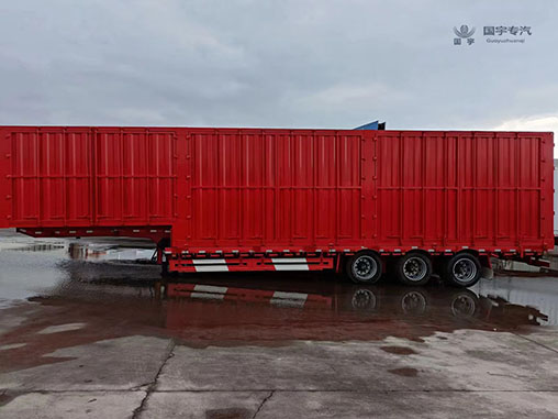 當(dāng)您需要更大裝載空間時(shí)，選擇我們的大廂式半掛車(chē)！